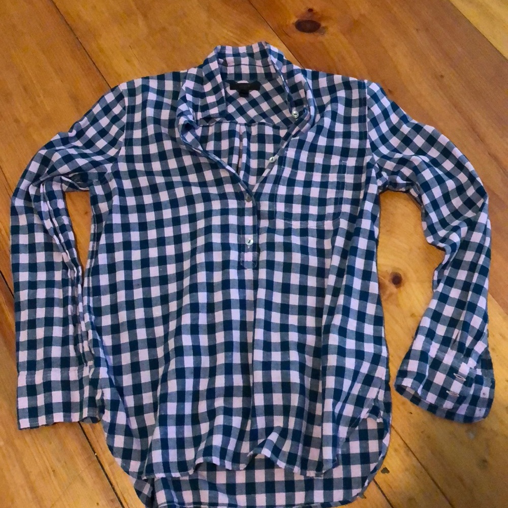 J.Crew Women’s popover. Pink & blue. Sz 2.